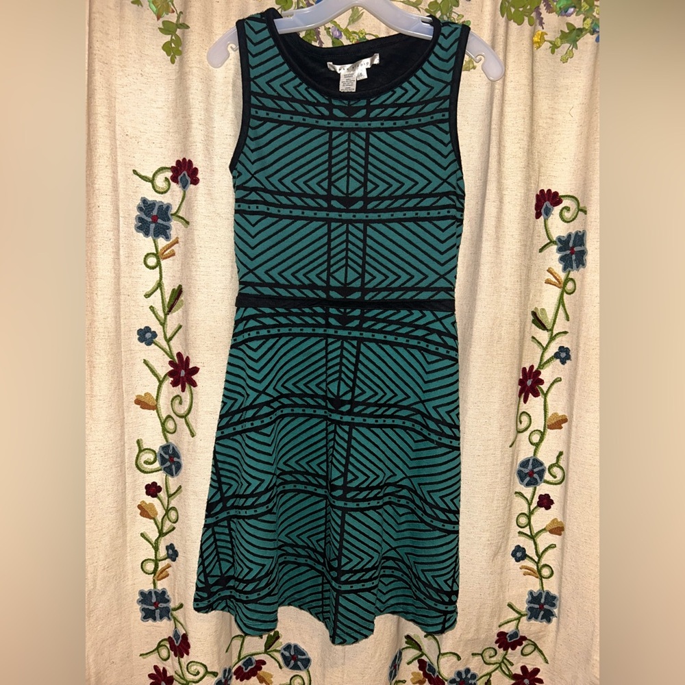 Max Studio Teal and Black Geometric Midi Dress